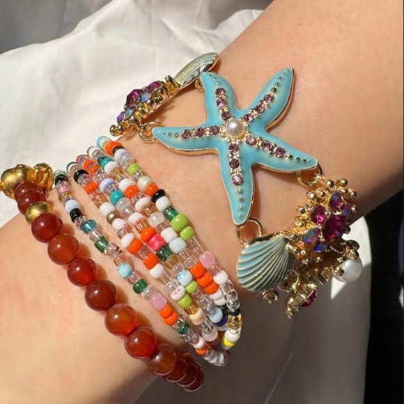 Blue Shell and Starfish Cubic Zirconia Bracelet - Picture 6 of 9